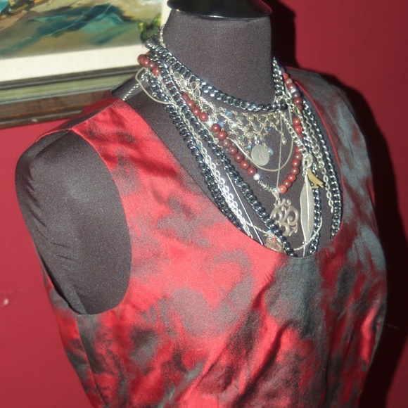 Banana Republic Little Red Dress - Picture 3 of 4